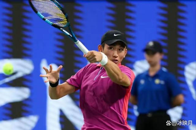 橄榄球附加赛焦点战:河套天狼队强势横扫江汉白虎队,新星闪耀。(2024全国触式橄榄球锦标赛) 橄榄球附加赛焦点战:河套天狼队强势横扫江汉白虎队,新星闪耀。(2024全国触式橄榄球锦标赛)