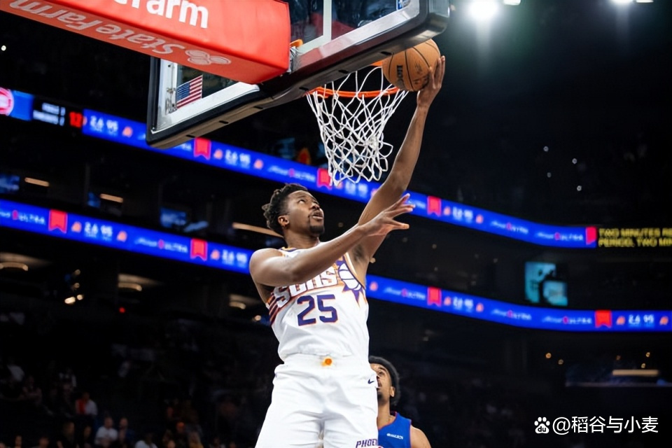 菲尼克斯太阳训练开放日；今晨更衣室发声引观众欢呼；国王杯在即；训练强度显著提升(菲尼克斯太阳能)