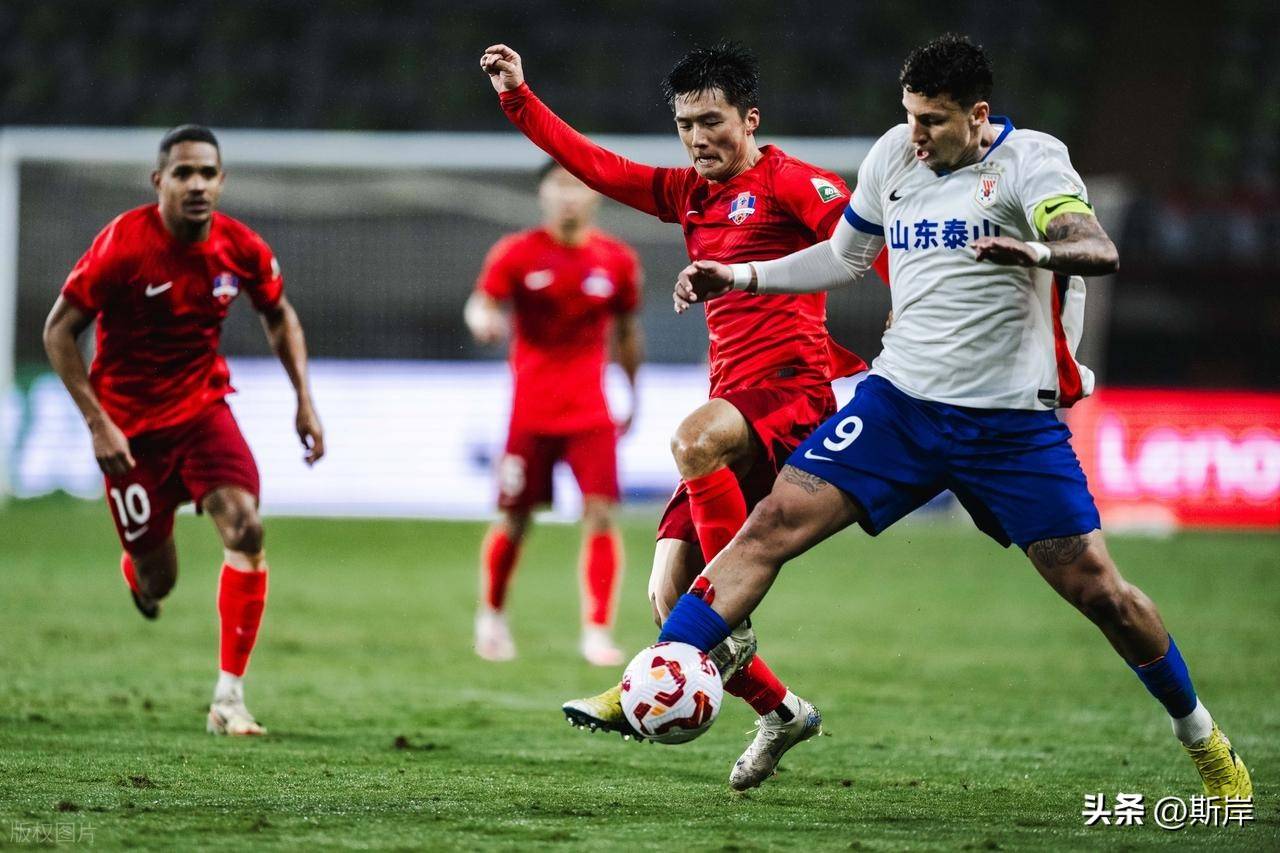 今晚体能课后，曼联状态回暖备战中超，更衣室稳定，赛程密集仍需轮换(曼联01热刺后各家球迷反应)-乐鱼在线入口