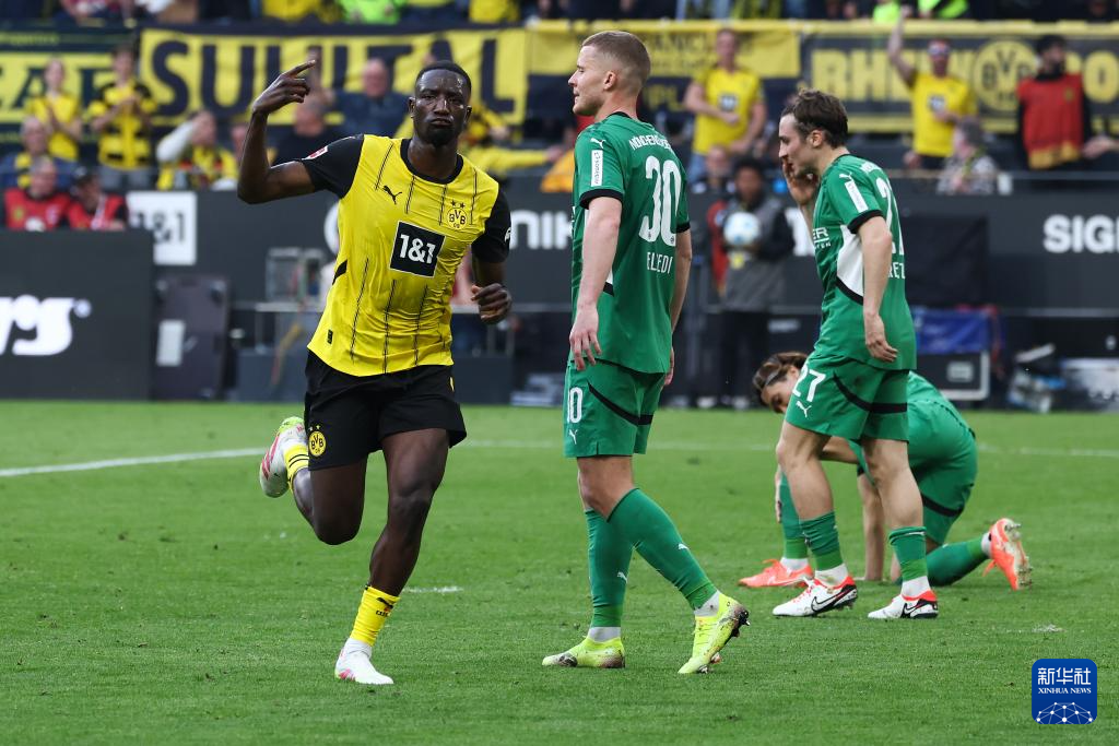 关于德甲倒计时，门兴格拉德巴赫关键时刻豪取连胜，细节引发关注，赛场秩序良好，赛季目标并未改变的信息-乐鱼游戏官网