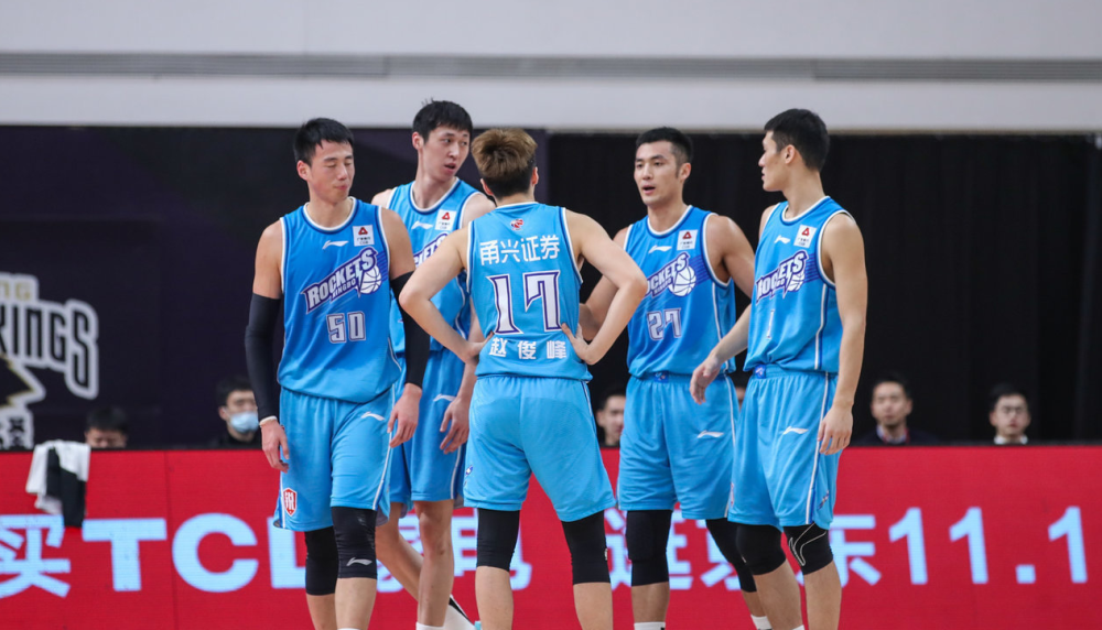  天气里到达莱比锡肯纽维茨 