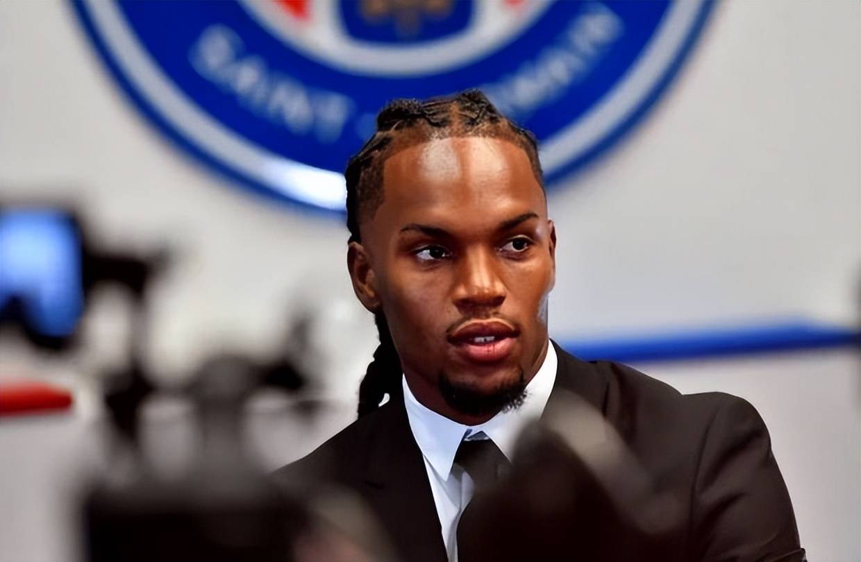 纽卡斯尔迎法甲关键赛,今晚造点机会,压力陡增,团队化学反应显著 纽卡斯尔迎法甲关键赛,今晚造点机会,压力陡增,团队化学反应显著