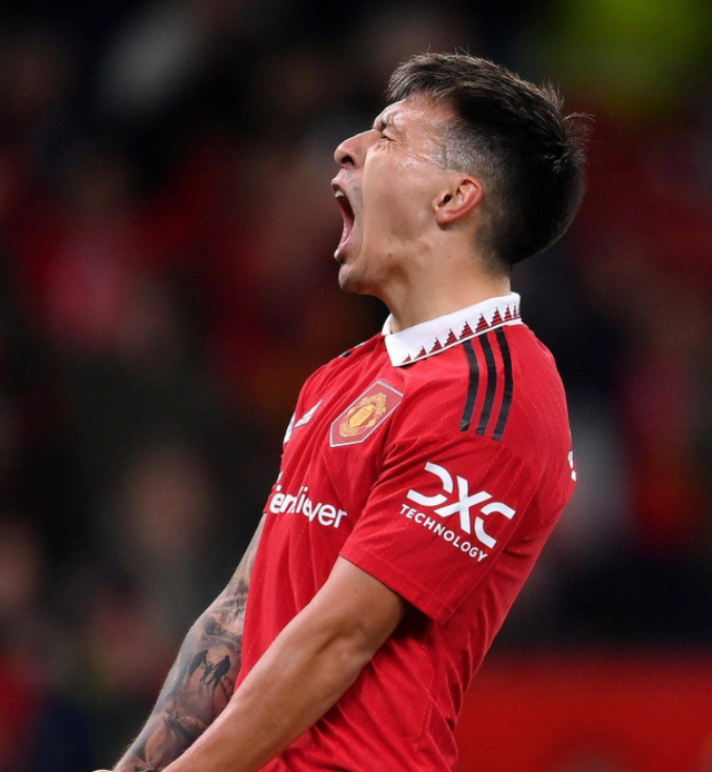 斯图加特训练开放日,今晚迎来里程碑引欢呼,NBA常规赛在即,轮换策略成焦点(斯图加特vs亚特兰大欧冠前瞻) 斯图加特训练开放日,今晚迎来里程碑引欢呼,NBA常规赛在即,轮换策略成焦点(斯图加特vs亚特兰大欧冠前瞻)