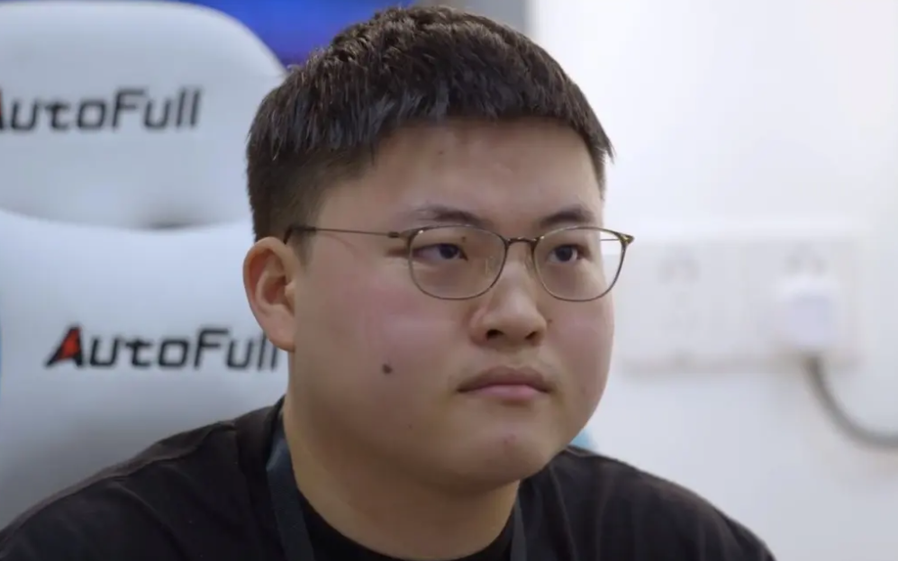 赛地聚焦——全明星赛关键时刻热度飙升；费耶诺德完成体检；更衣室稳定；医务组通报恢复的简单介绍-乐鱼在线入口